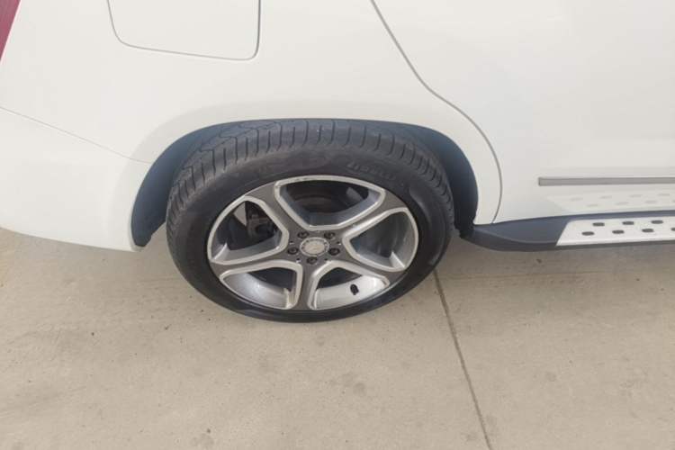 Used Mercedes-Benz GLK-Class 2013 Facelift GLK 300 4MATIC Luxury Edition Right Rear Wheel Hub