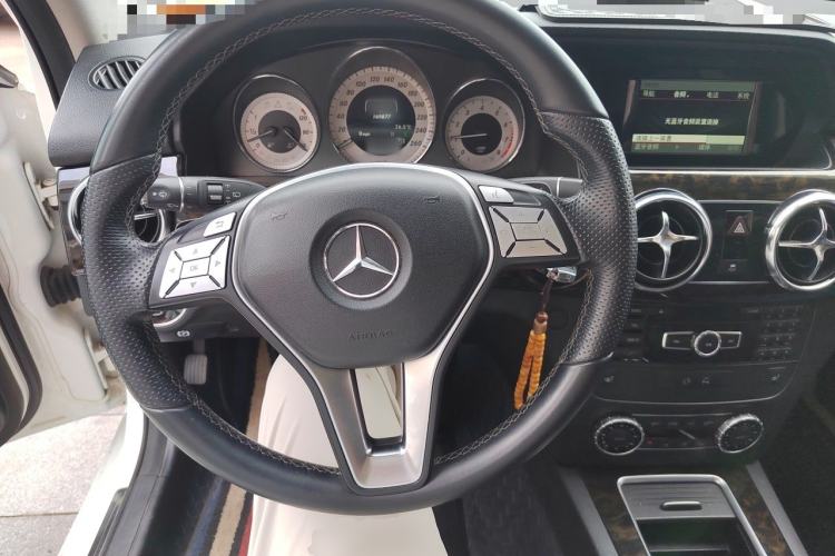 Used Mercedes-Benz GLK-Class 2013 GLK 300 4MATIC Dynamic Sunroof Model Steering Wheel