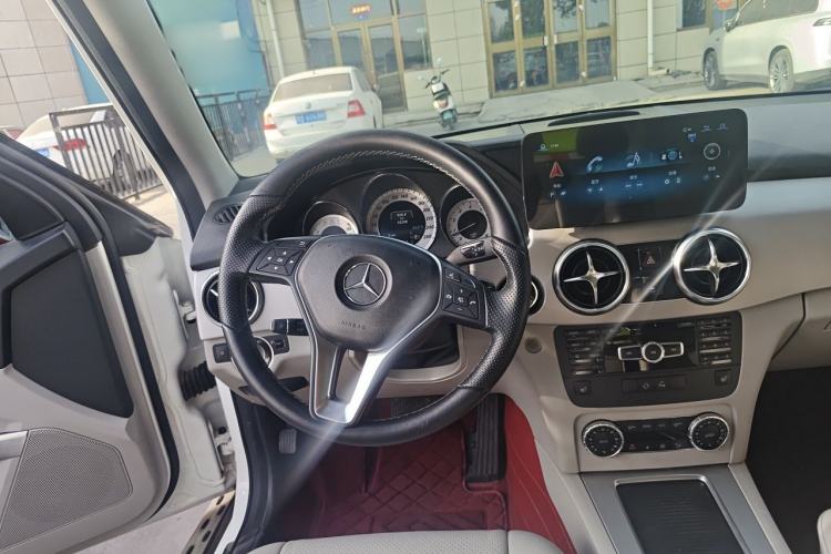 Used Mercedes-Benz GLK-Class 2013 GLK 300 4MATIC Dynamic Sunroof Model Steering Wheel