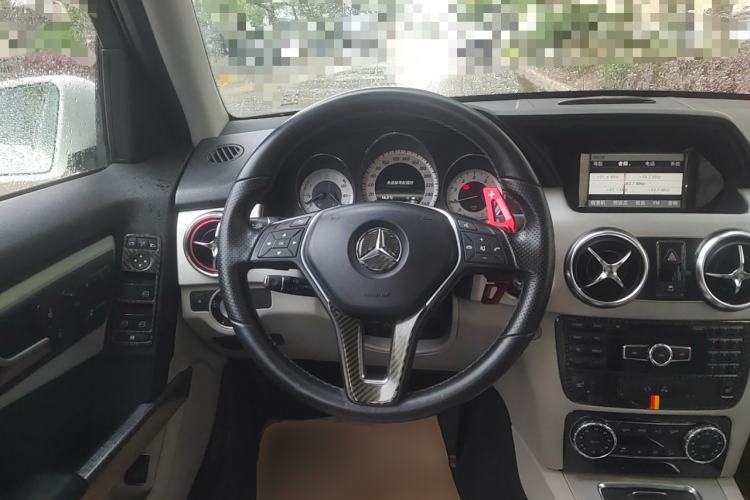Used Mercedes-Benz GLK-Class 2013 Facelift GLK 300 4MATIC Fashion Edition Steering Wheel