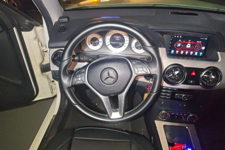 Used Mercedes-Benz GLK-Class 2013 GLK 300 4MATIC Dynamic Edition Steering Wheel