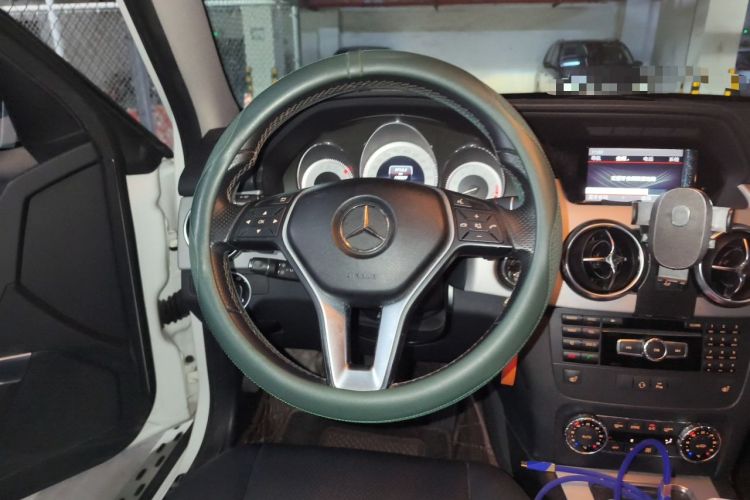 Used Mercedes-Benz GLK-Class 2013 GLK 300 4MATIC Fashion Model Steering Wheel