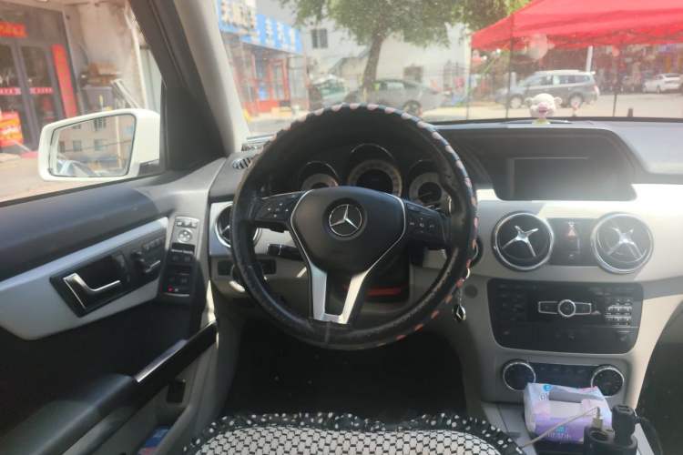 Used Mercedes-Benz GLK-Class 2013 GLK 300 4MATIC Dynamic Sunroof Model Steering Wheel
