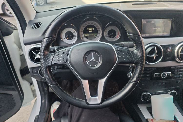 Used Mercedes-Benz GLK-Class 2013 GLK 300 4MATIC Dynamic Sunroof Model Steering Wheel