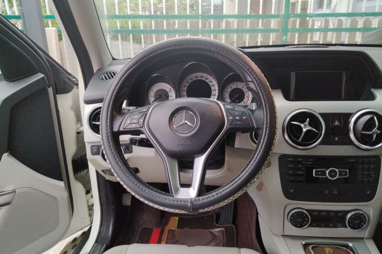 Used Mercedes-Benz GLK-Class 2013 GLK 300 4MATIC Dynamic Sunroof Model Steering Wheel