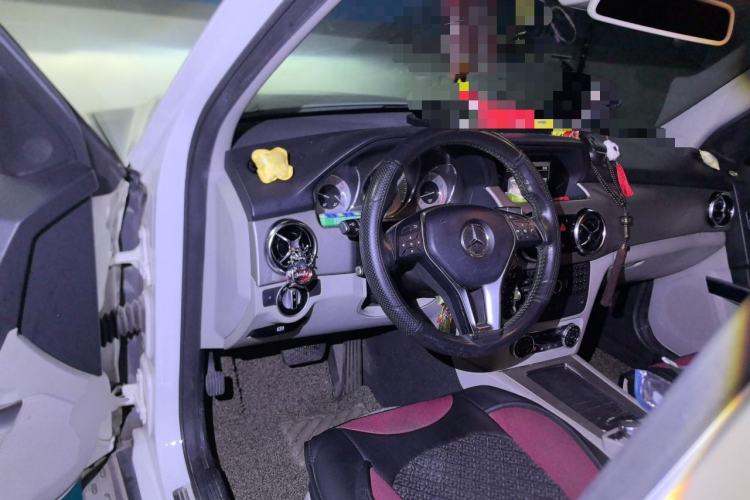 Used Mercedes-Benz GLK-Class 2013 GLK 300 4MATIC Fashion Model Steering Wheel