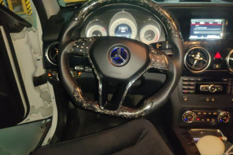 Used Mercedes-Benz GLK-Class 2013 GLK 300 4MATIC Dynamic Edition Steering Wheel