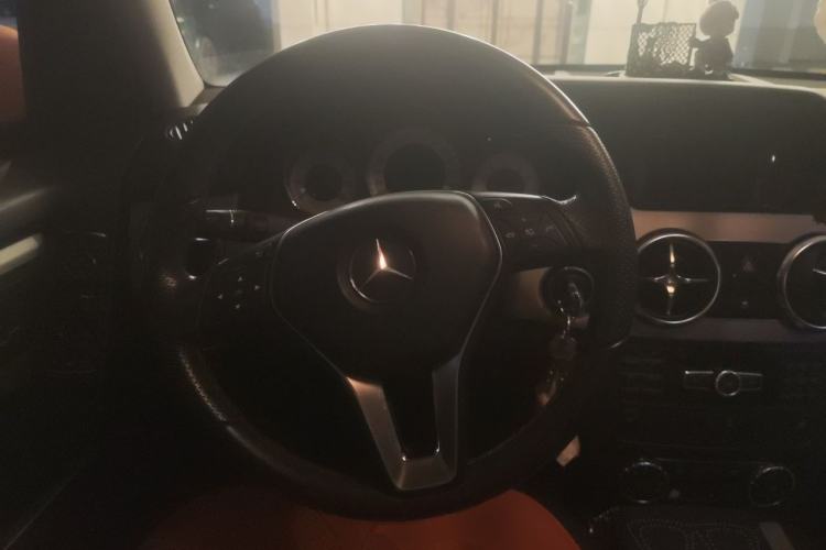 Used Mercedes-Benz GLK-Class 2013 GLK 300 4MATIC Dynamic Sunroof Model Steering Wheel