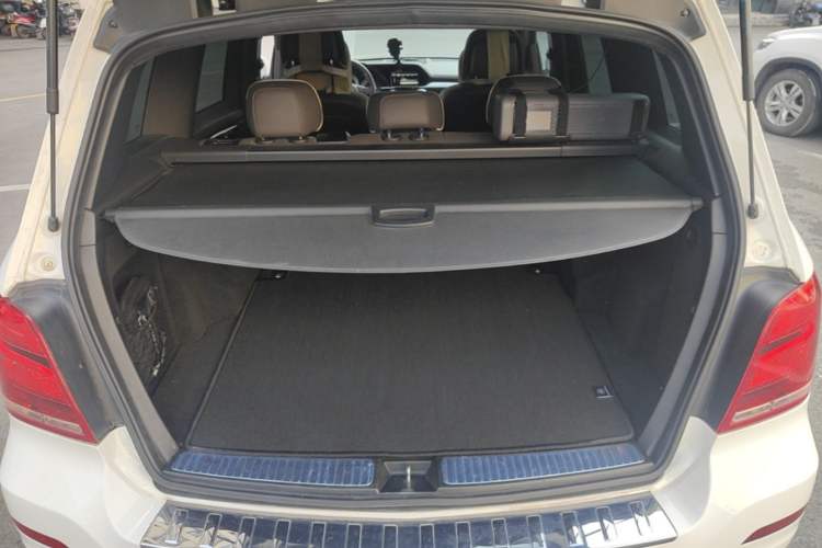 Used Mercedes-Benz GLK-Class 2013 Facelift GLK 300 4MATIC Luxury Edition Trunk
