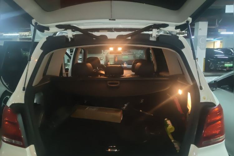 Used Mercedes-Benz GLK-Class 2013 Facelift GLK 300 4MATIC Fashion Edition Trunk