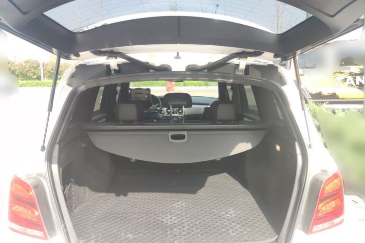 Used Mercedes-Benz GLK-Class 2013 GLK 300 4MATIC Luxury Model Trunk