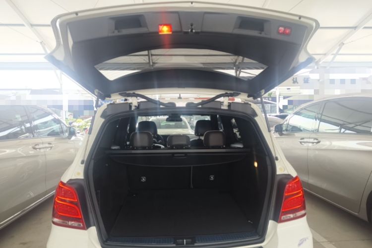 Used Mercedes-Benz GLK-Class 2013 Facelift GLK 300 4MATIC Luxury Edition Trunk