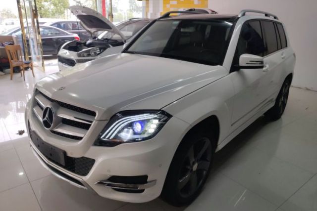 Ojetý Mercedes-Benz GLK-Class 2013 GLK 300 4MATIC Dynamic Sunroof Model