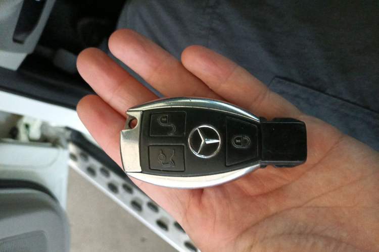 Used Mercedes-Benz GLK-Class 2013 GLK 300 4MATIC Dynamic Sunroof Model Vehicle Key