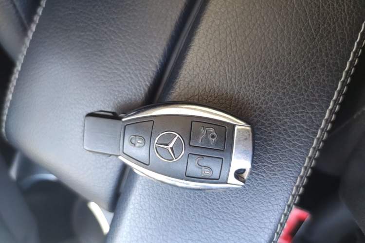 Used Mercedes-Benz GLK-Class 2013 GLK 300 4MATIC Fashion Model Vehicle Key