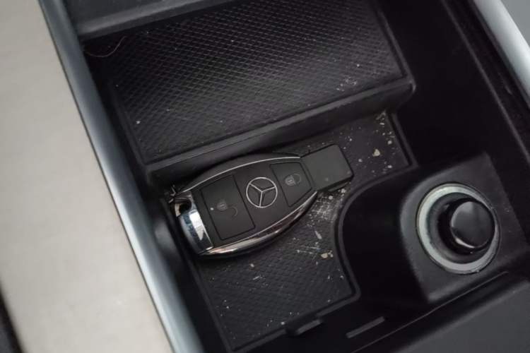 Used Mercedes-Benz GLK-Class 2013 GLK 300 4MATIC Dynamic Sunroof Model Vehicle Key