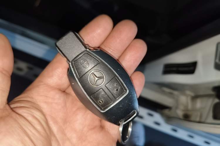 Used Mercedes-Benz GLK-Class 2013 Facelift GLK 300 4MATIC Fashion Edition Vehicle Key