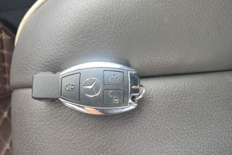 Used Mercedes-Benz GLK-Class 2013 Facelift GLK 300 4MATIC Luxury Edition Vehicle Key