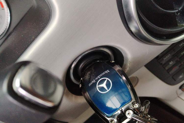Used Mercedes-Benz GLK-Class 2013 GLK 300 4MATIC Dynamic Sunroof Model Vehicle Key