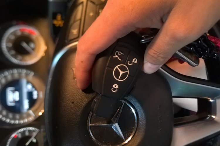 Used Mercedes-Benz GLK-Class 2013 GLK 300 4MATIC Fashion Model Vehicle Key