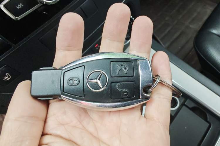 Used Mercedes-Benz GLK-Class 2013 Facelift GLK 300 4MATIC Fashion Edition Vehicle Key