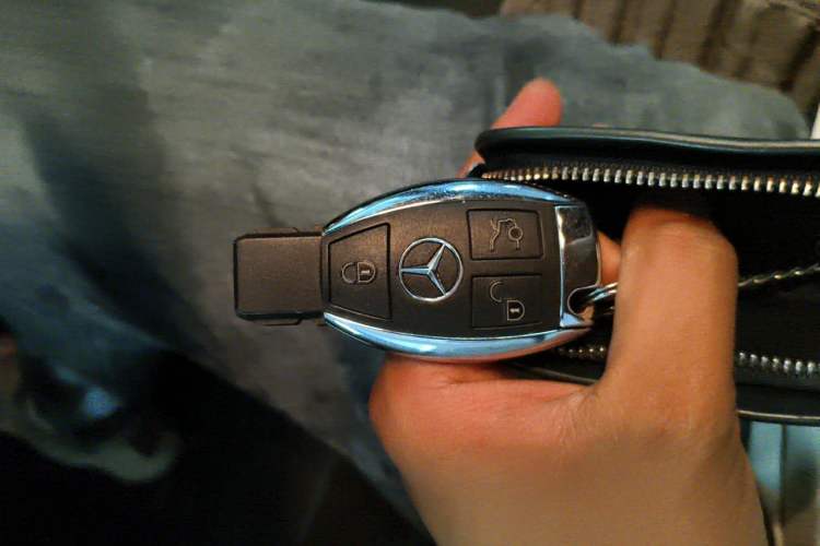 Used Mercedes-Benz GLK-Class 2013 Facelift GLK 300 4MATIC Fashion Edition Vehicle Key