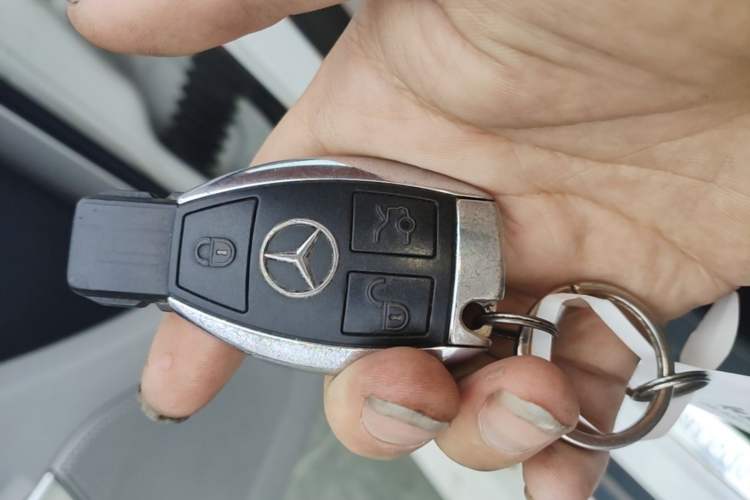 Used Mercedes-Benz GLK-Class 2013 GLK 300 4MATIC Dynamic Sunroof Model Vehicle Key