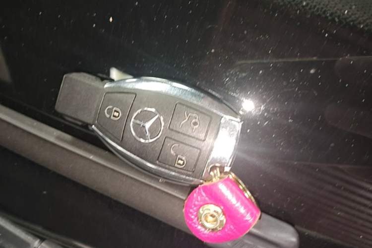 Used Mercedes-Benz GLK-Class 2013 Facelift GLK 300 4MATIC Fashion Edition Vehicle Key
