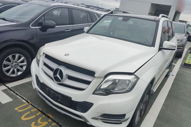 Used Mercedes-Benz GLK-Class 2013 GLK 300 4MATIC Dynamic Sunroof Model