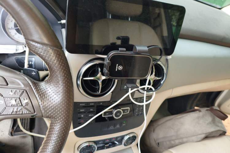 Used Mercedes-Benz GLK-Class 2014 GLK 260 4MATIC Dynamic Model Audio And AC Panel