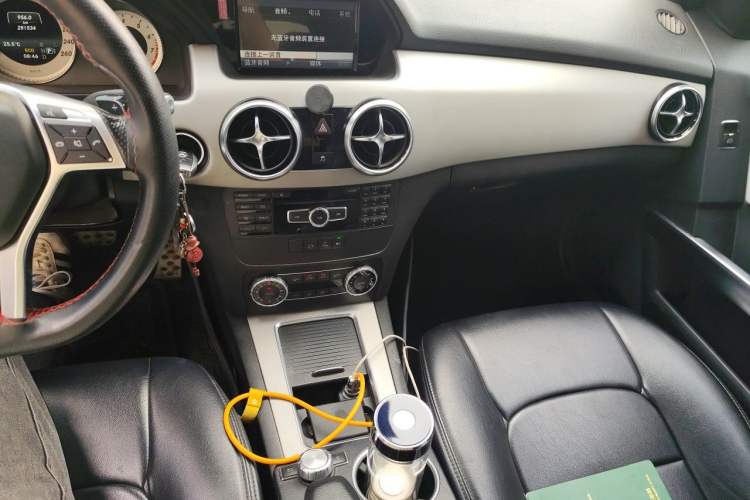 Used Mercedes-Benz GLK-Class 2014 GLK 200 Standard Model Audio And AC Panel