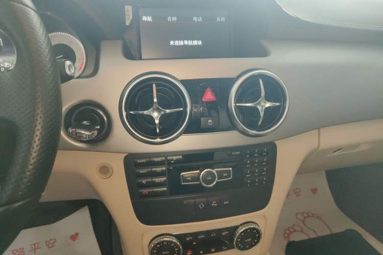 Used Mercedes-Benz GLK-Class 2014 GLK 200 Standard Model Audio And AC Panel