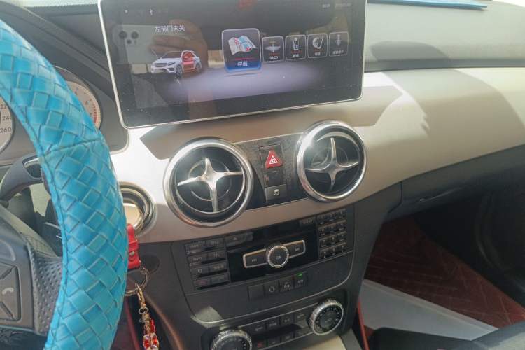 Used Mercedes-Benz GLK-Class 2014 GLK 260 4MATIC Dynamic Model Audio And AC Panel