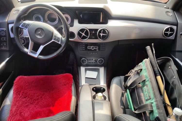 Used Mercedes-Benz GLK-Class 2014 GLK 200 Standard Model Center Console