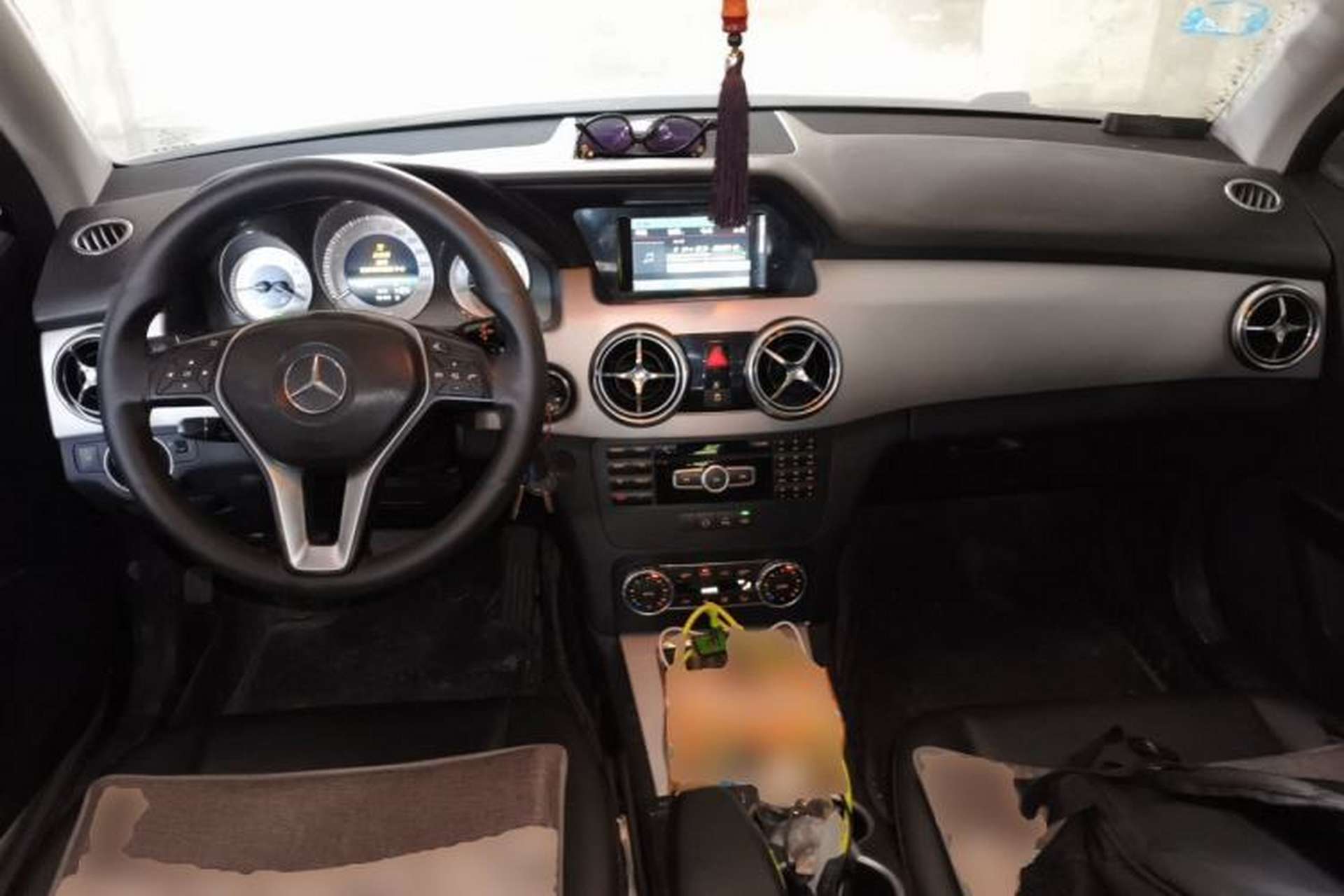 Used Mercedes-Benz GLK-Class 2014 GLK 260 4MATIC Dynamic Model Center Console