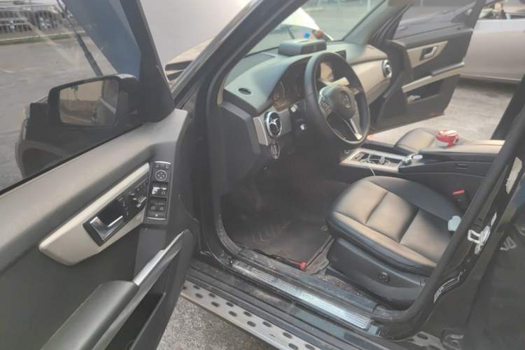 Used Mercedes-Benz GLK-Class 2014 GLK 260 4MATIC Dynamic Model Driver Seat