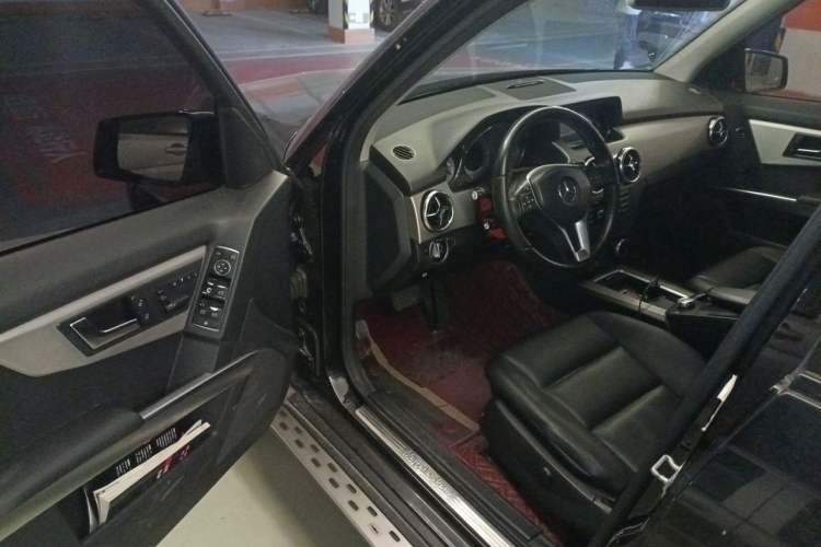Used Mercedes-Benz GLK-Class 2014 GLK 260 4MATIC Dynamic Model Driver Seat