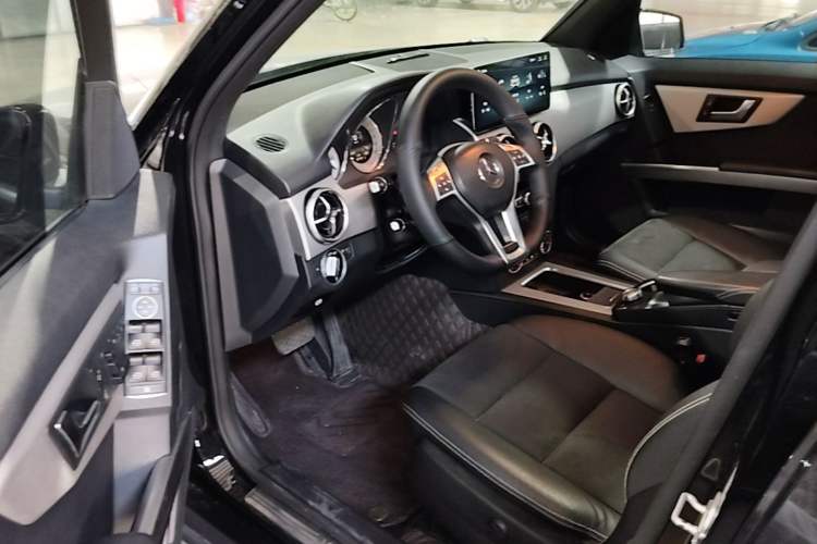 Used Mercedes-Benz GLK-Class 2014 GLK 200 Standard Model Driver Seat