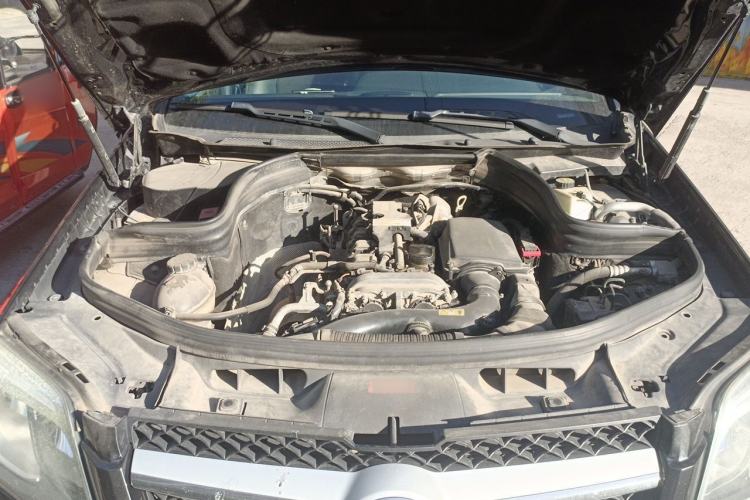 Used Mercedes-Benz GLK-Class 2014 GLK 200 Standard Model Engine Bay