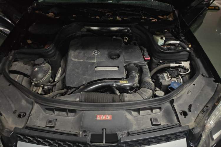 Used Mercedes-Benz GLK-Class 2014 GLK 260 4MATIC Dynamic Model Engine Bay