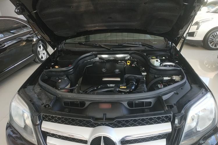 Used Mercedes-Benz GLK-Class 2014 GLK 200 Standard Model Engine Bay