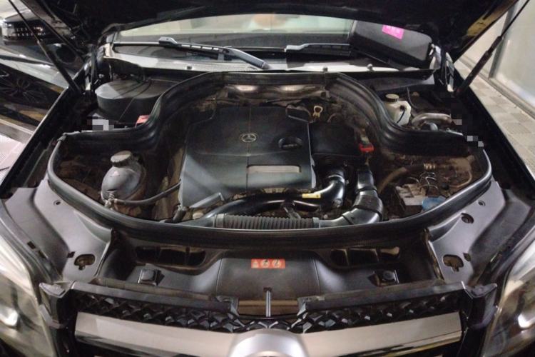 Used Mercedes-Benz GLK-Class 2014 GLK 200 Standard Model Engine Bay
