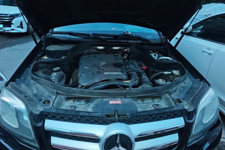 Used Mercedes-Benz GLK-Class 2014 GLK 200 Standard Model Engine Bay