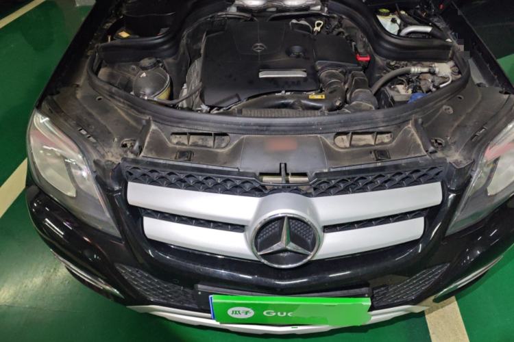 Used Mercedes-Benz GLK-Class 2014 GLK 260 4MATIC Dynamic Model Engine Bay