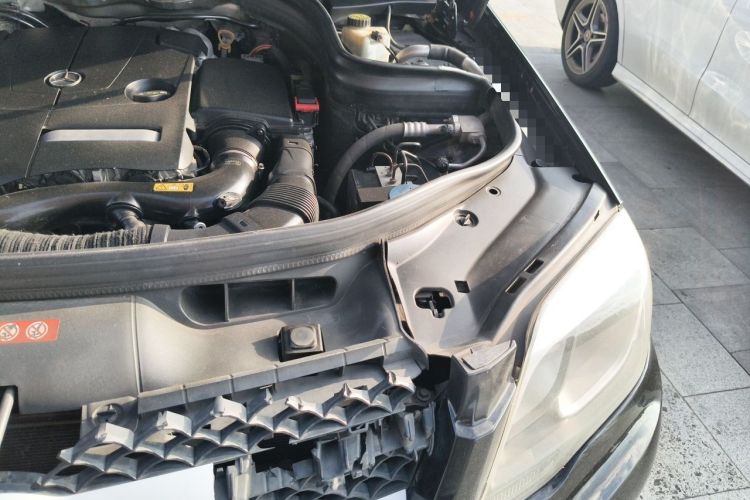 Used Mercedes-Benz GLK-Class 2014 GLK 260 4MATIC Dynamic Model Engine Bay Left