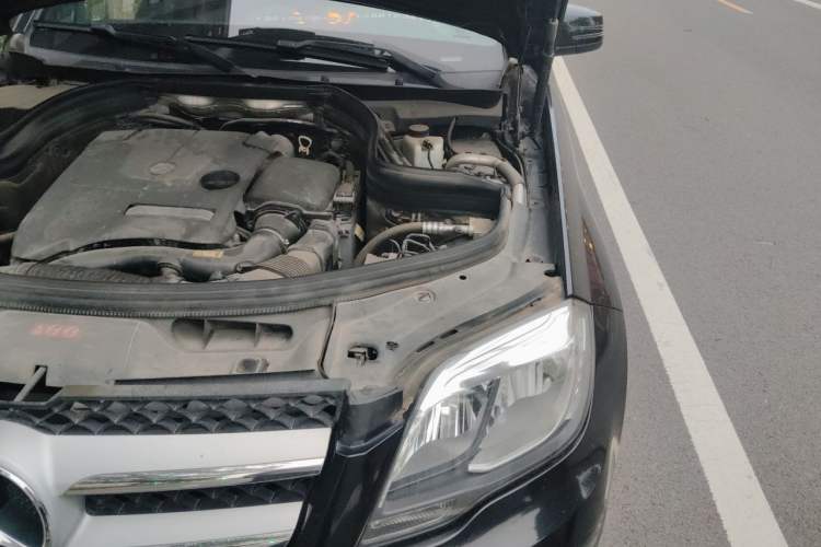 Used Mercedes-Benz GLK-Class 2014 GLK 200 Standard Model Engine Bay Left