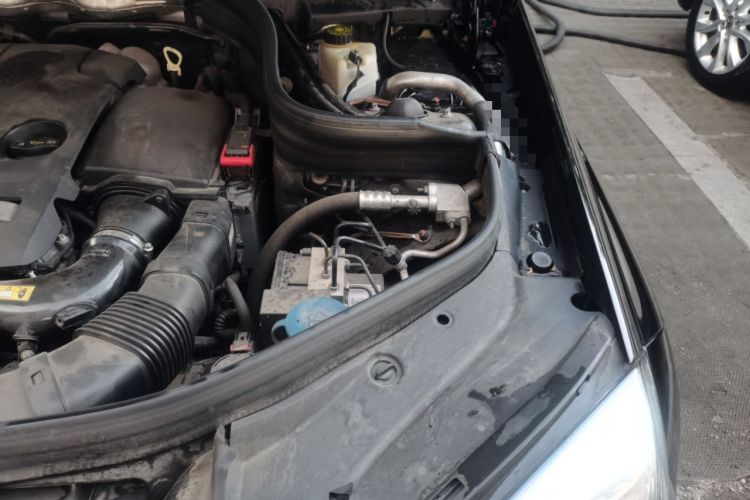 Used Mercedes-Benz GLK-Class 2014 GLK 260 4MATIC Dynamic Model Engine Bay Left