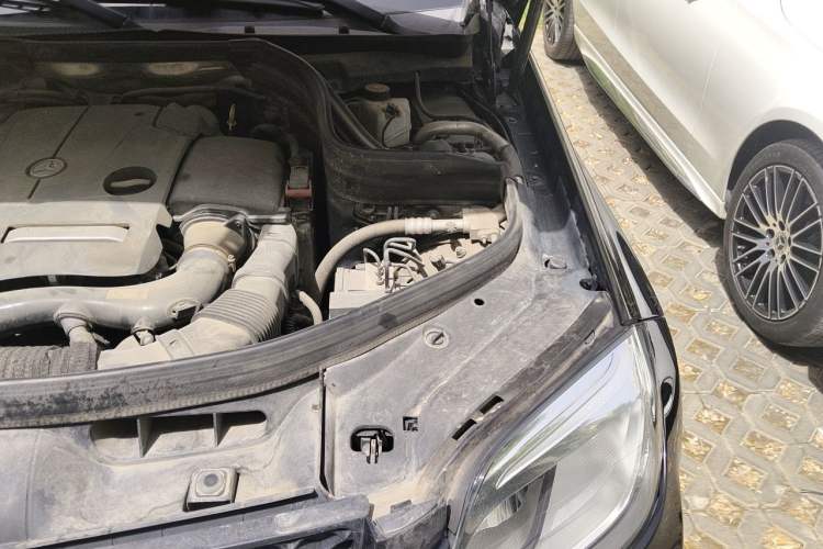 Used Mercedes-Benz GLK-Class 2014 GLK 200 Standard Model Engine Bay Left