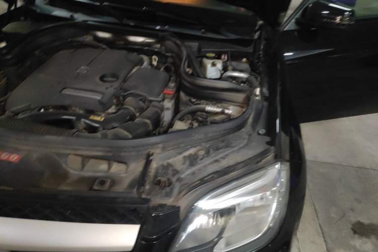 Used Mercedes-Benz GLK-Class 2014 GLK 260 4MATIC Dynamic Model Engine Bay Left