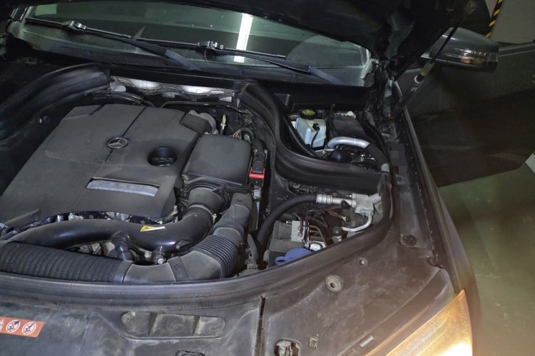Used Mercedes-Benz GLK-Class 2014 GLK 260 4MATIC Dynamic Model Engine Bay Left